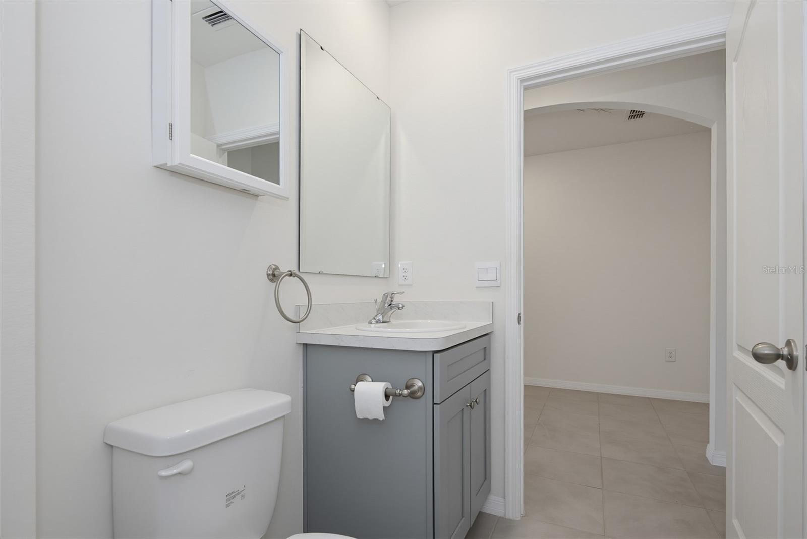 2635 NEVERLAND DR — photo 12