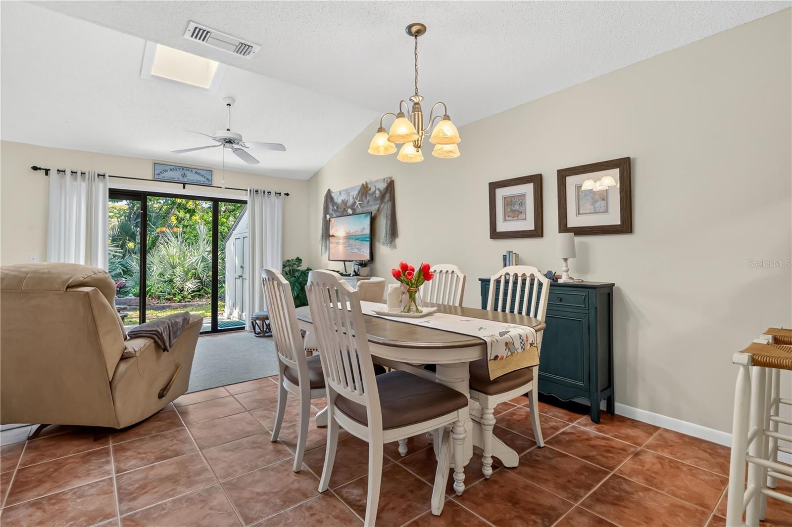 4360 SEA MIST DR — photo 10