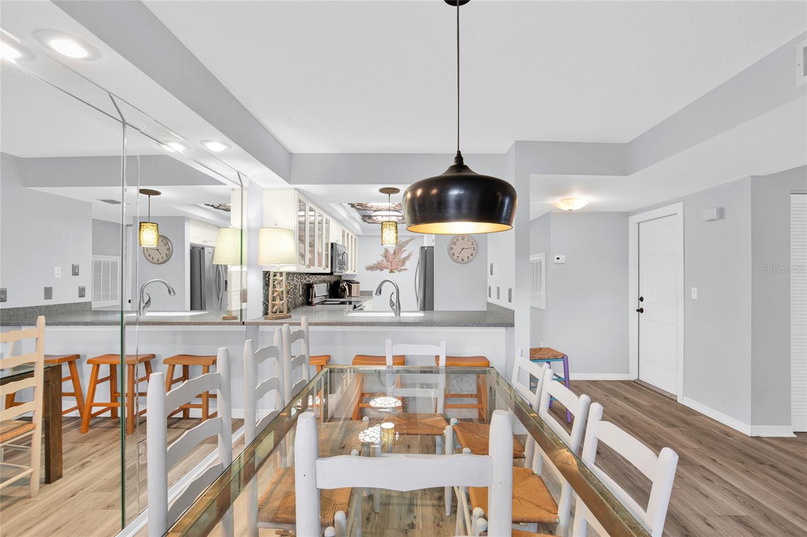 113 LAGOON CT — photo 10