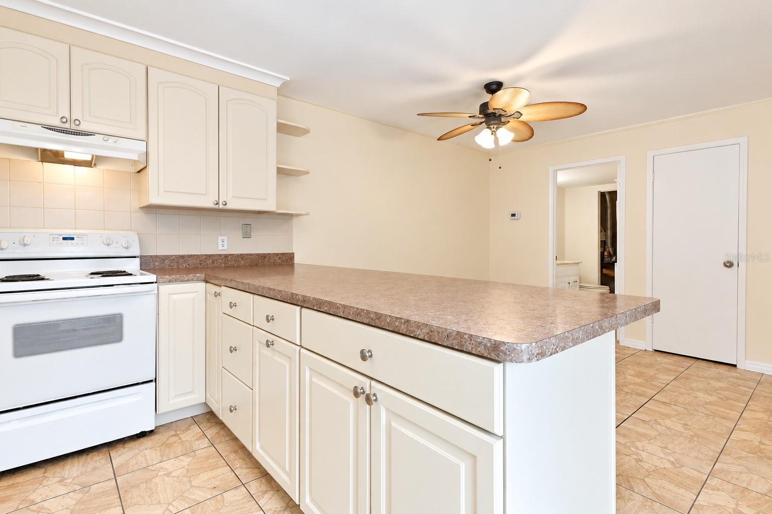 18 CEDAR DUNES DR — photo 6