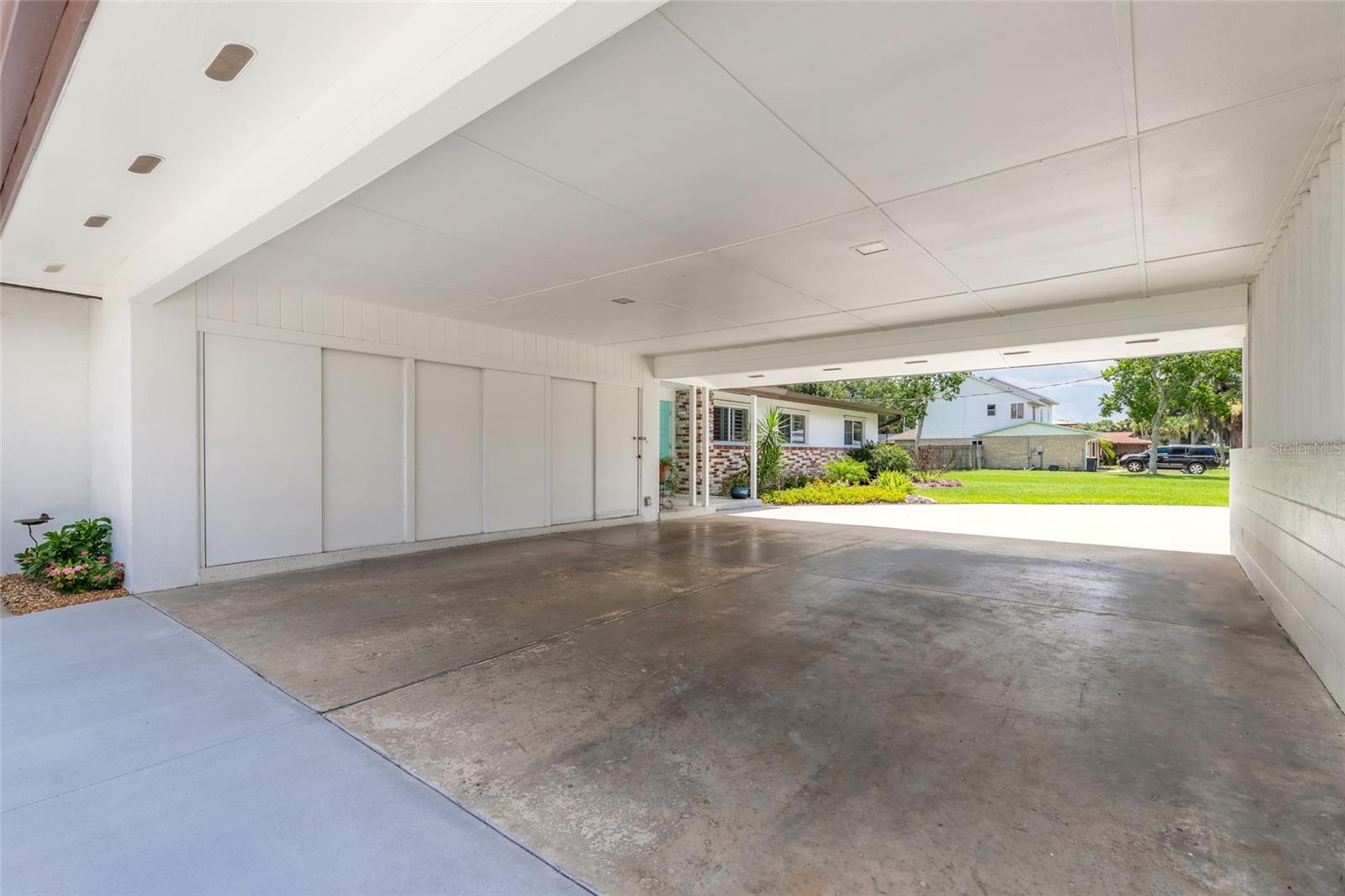 801 FAIRWAY DR — photo 10