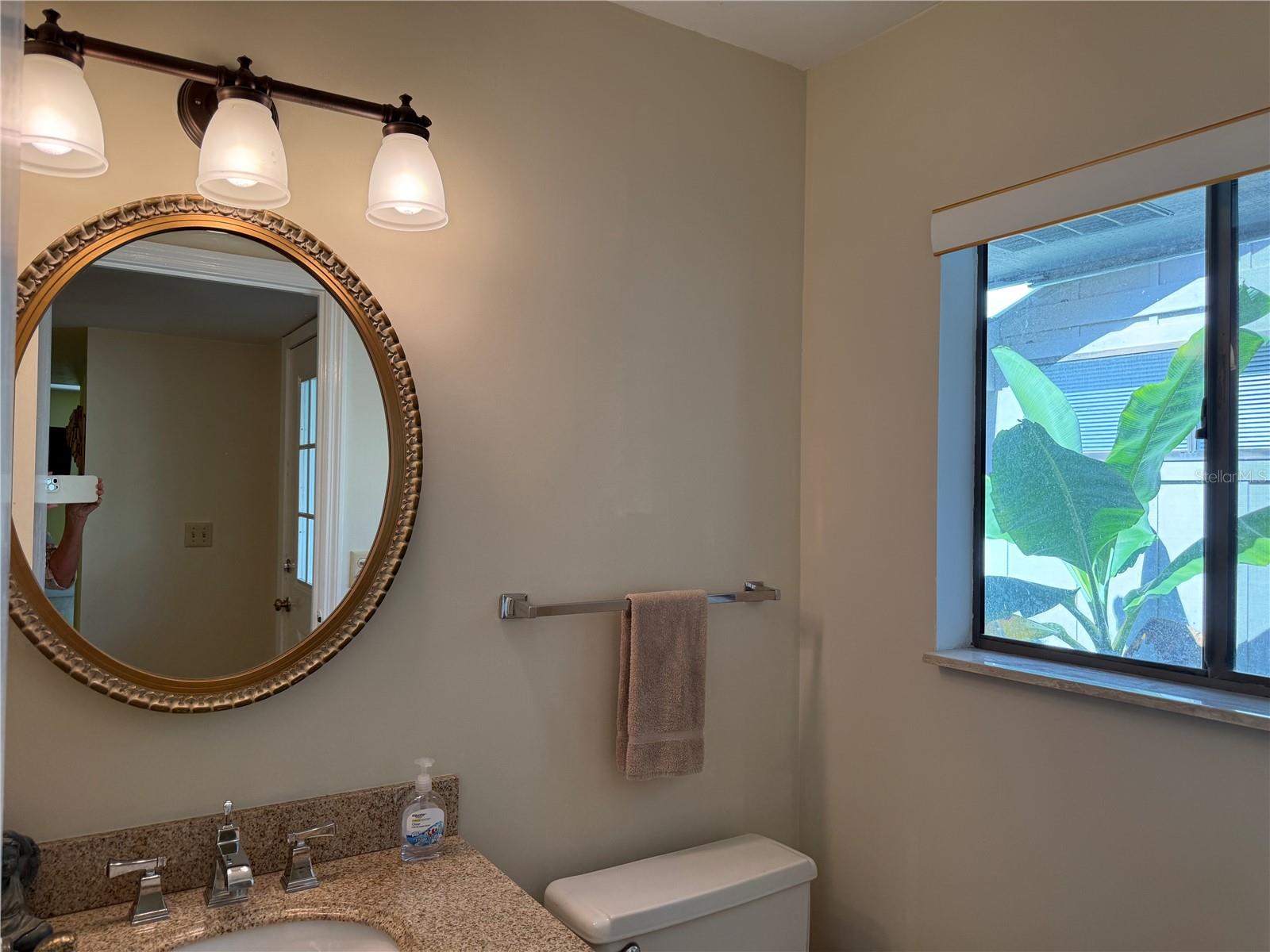 33 ANDREA DR — photo 7
