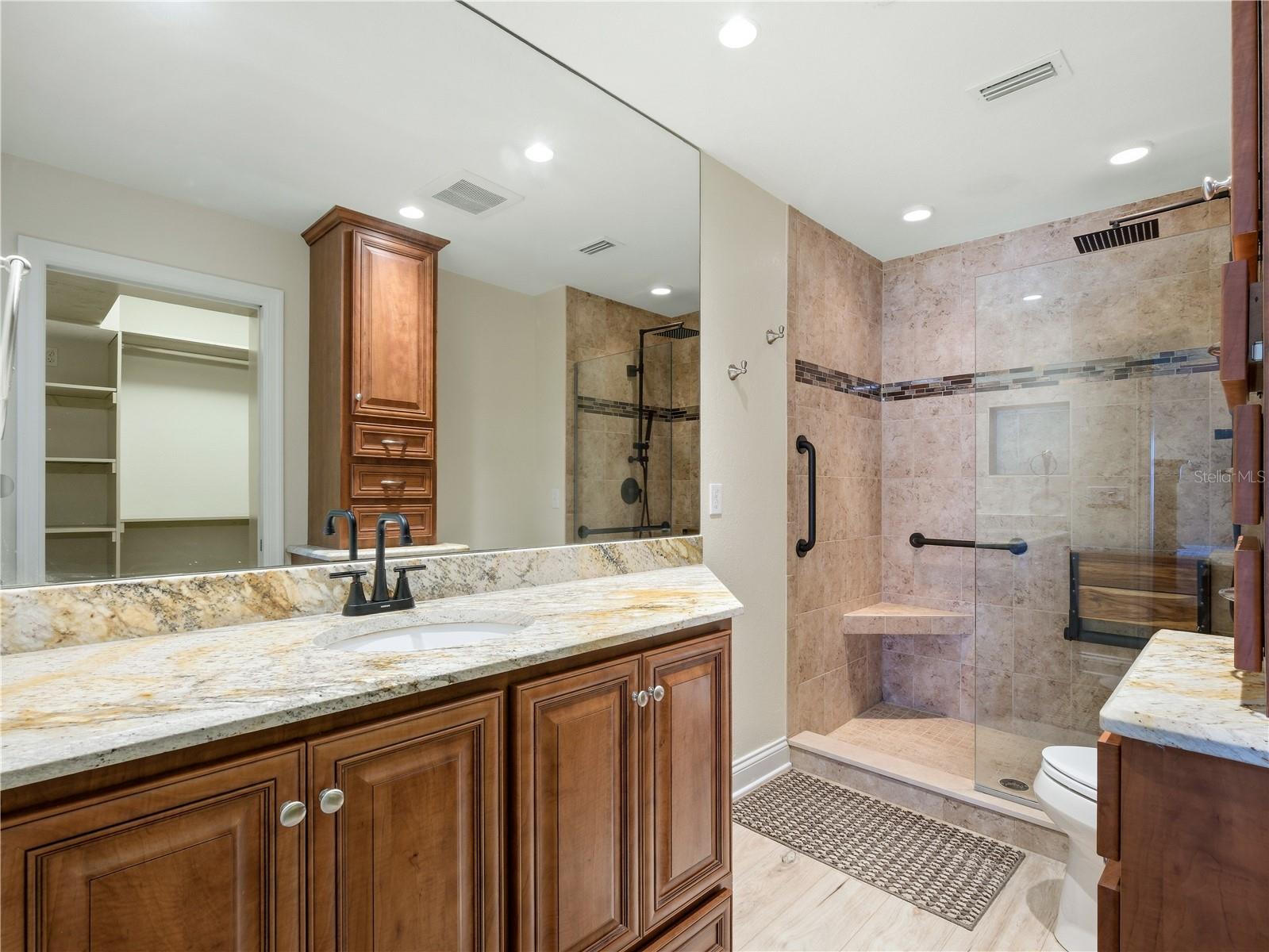 452 BOUCHELLE DR #204 — photo 10