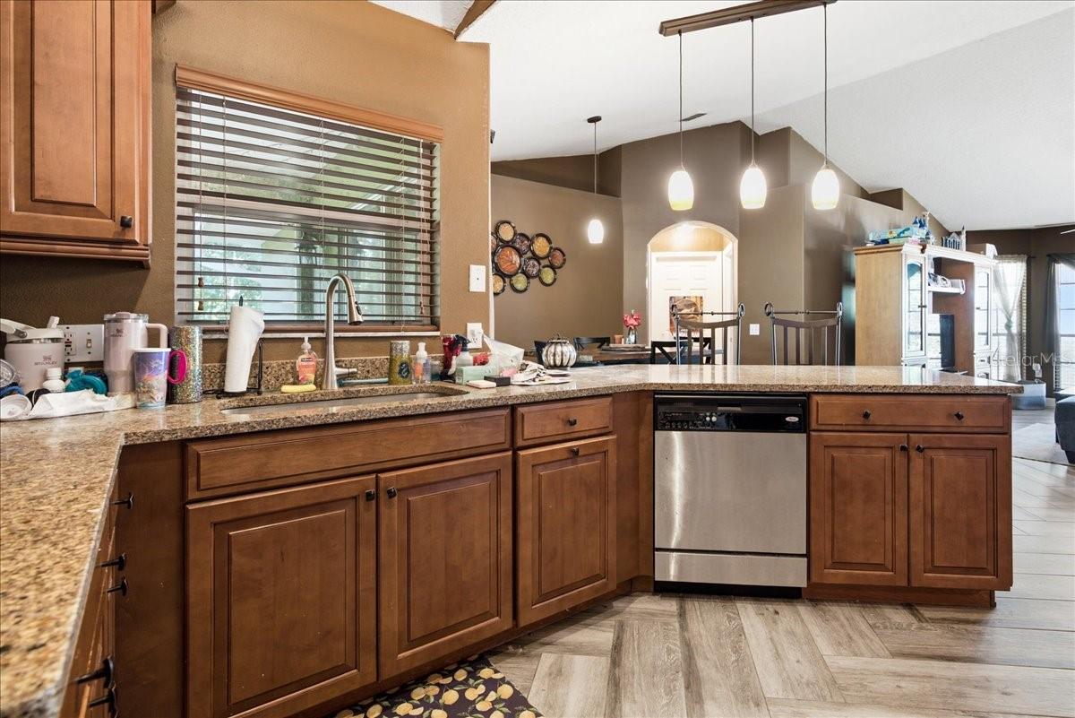 1272 S SEAGATE DR — photo 12