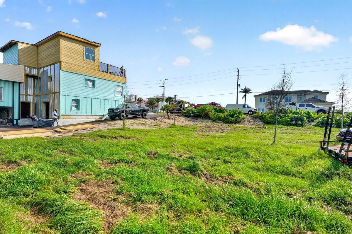 4736 S ATLANTIC AVE — photo 12