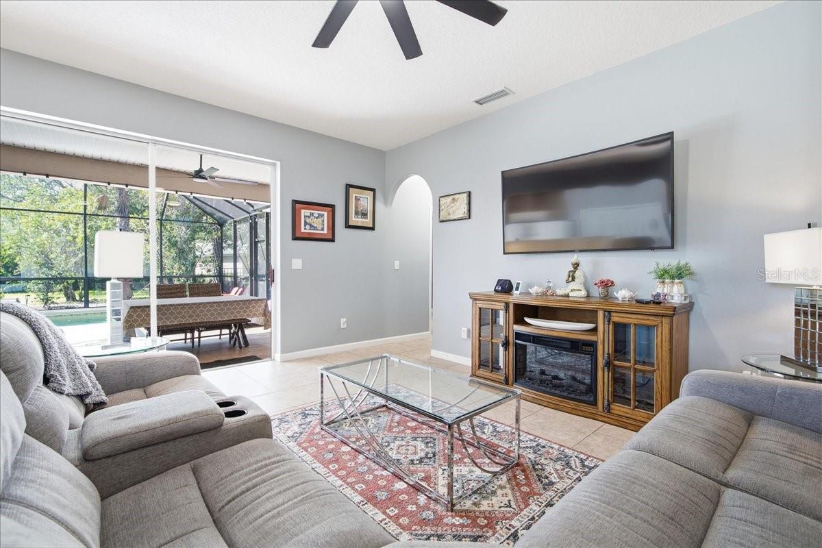 101 MCGILL CIR — photo 8