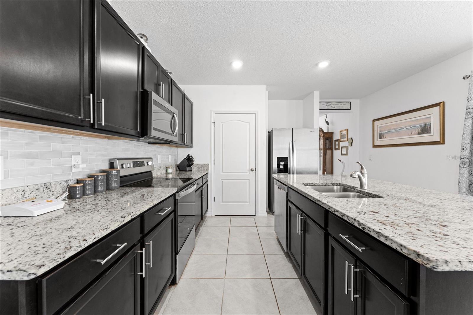 279 CARYOTA CT — photo 8