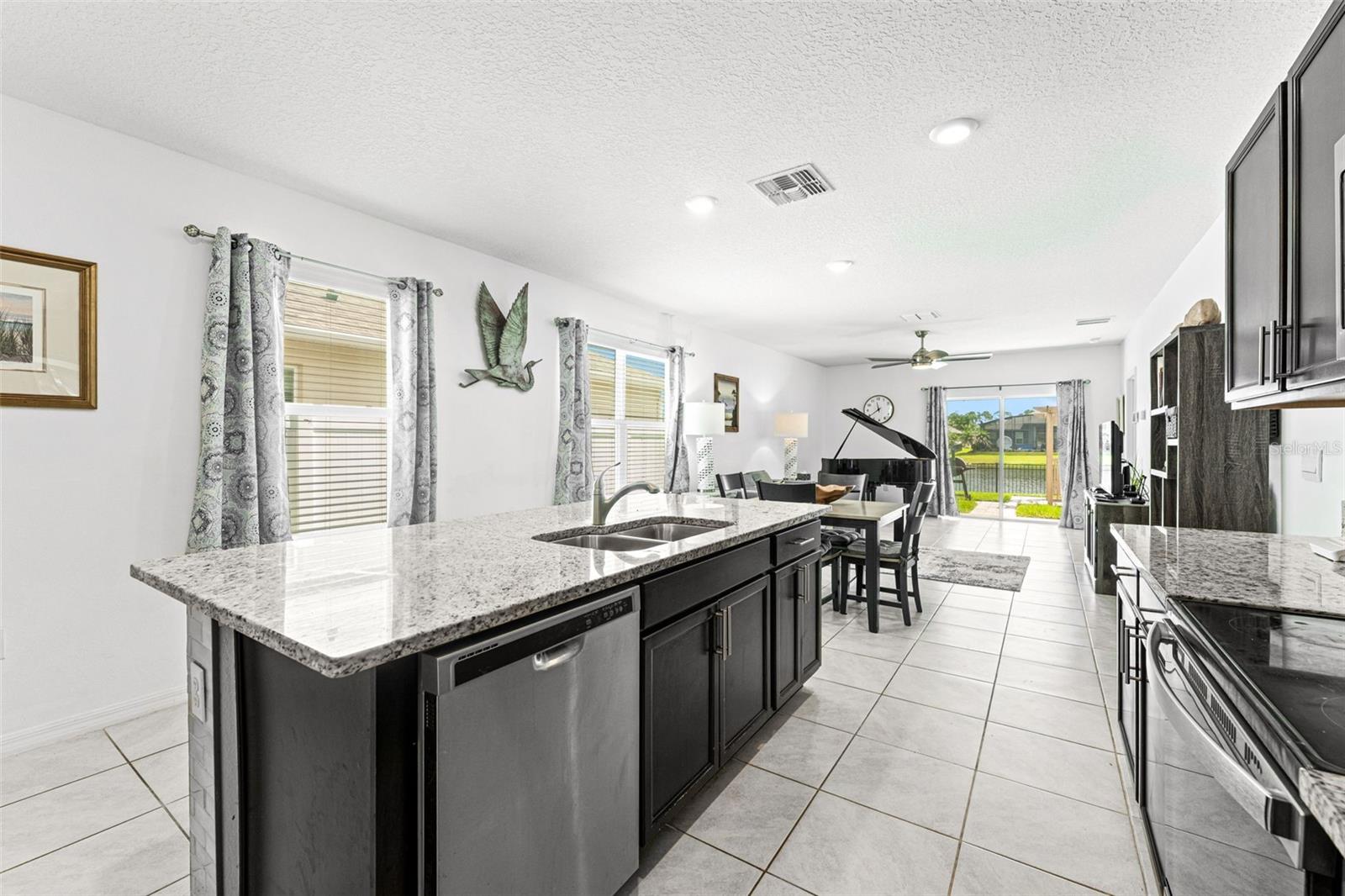 279 CARYOTA CT — photo 9