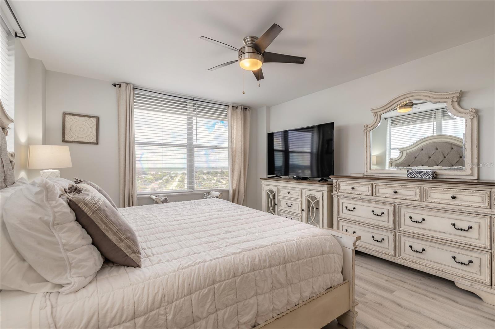 1575 OCEAN SHORE BLVD #J070 — photo 3