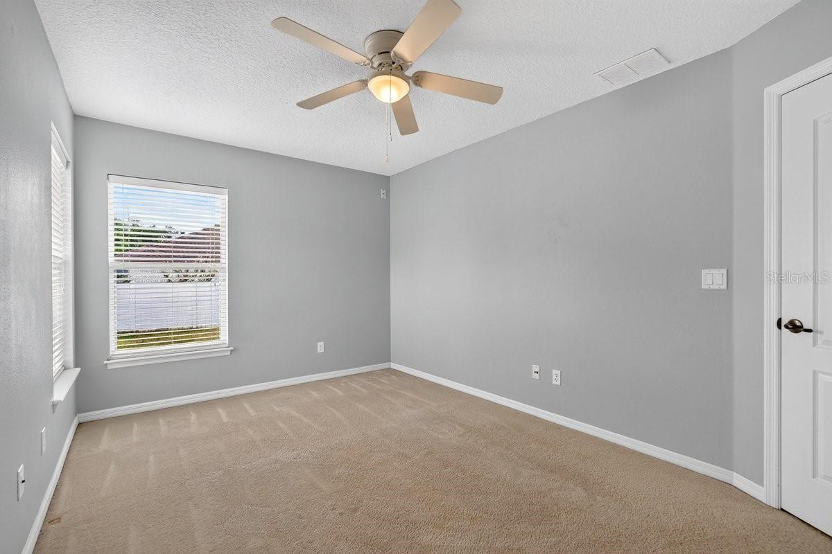 971 LEYBURN DR — photo 10