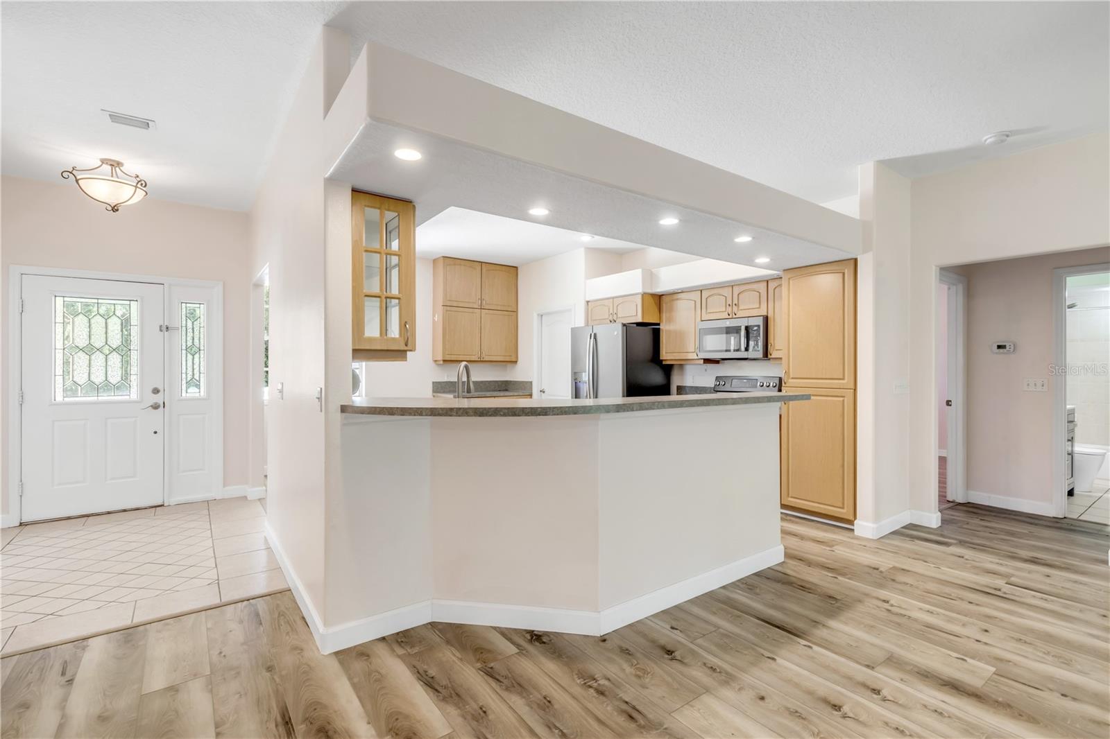 830 S DUSS ST — photo 11