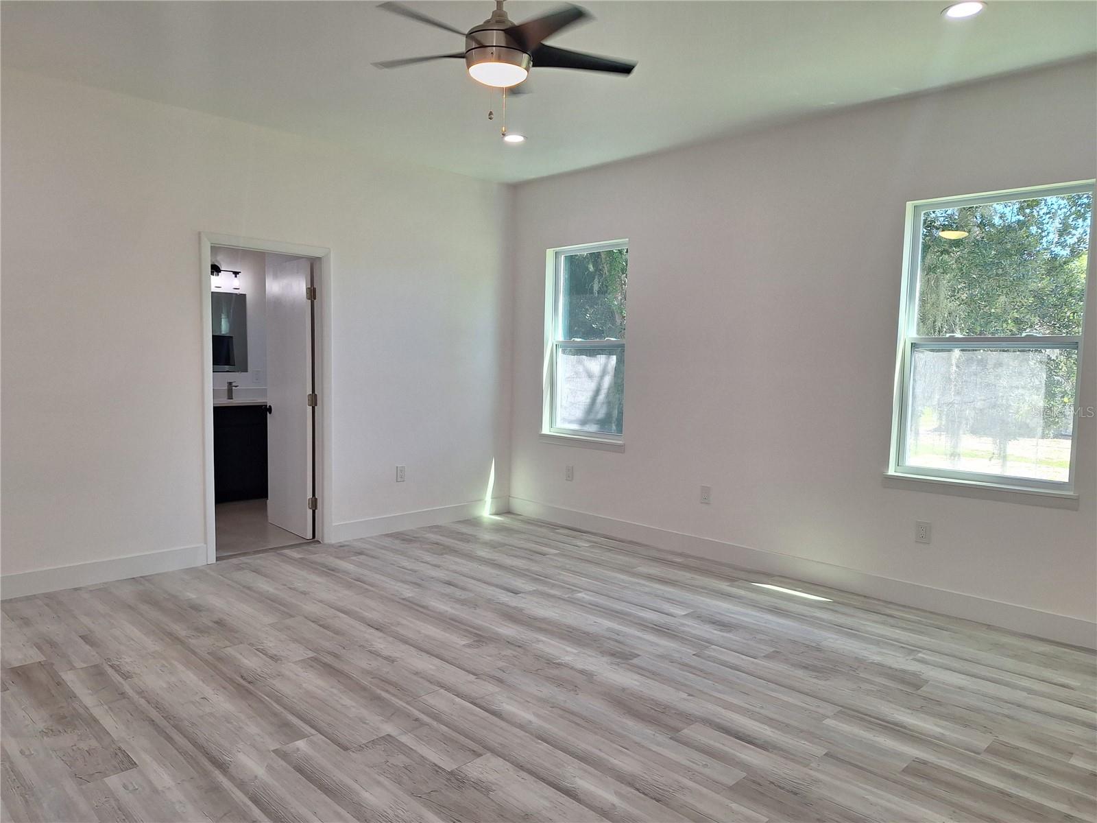 1400 CONRAD DR — photo 11