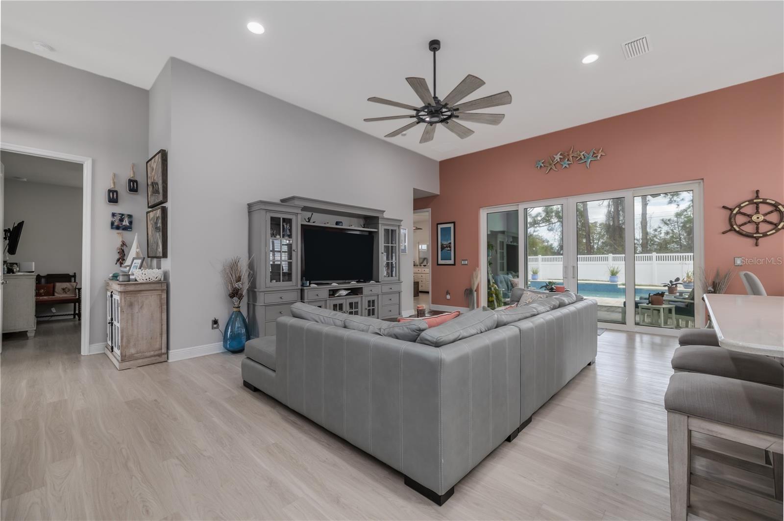 3069 BORASSUS DR — photo 3
