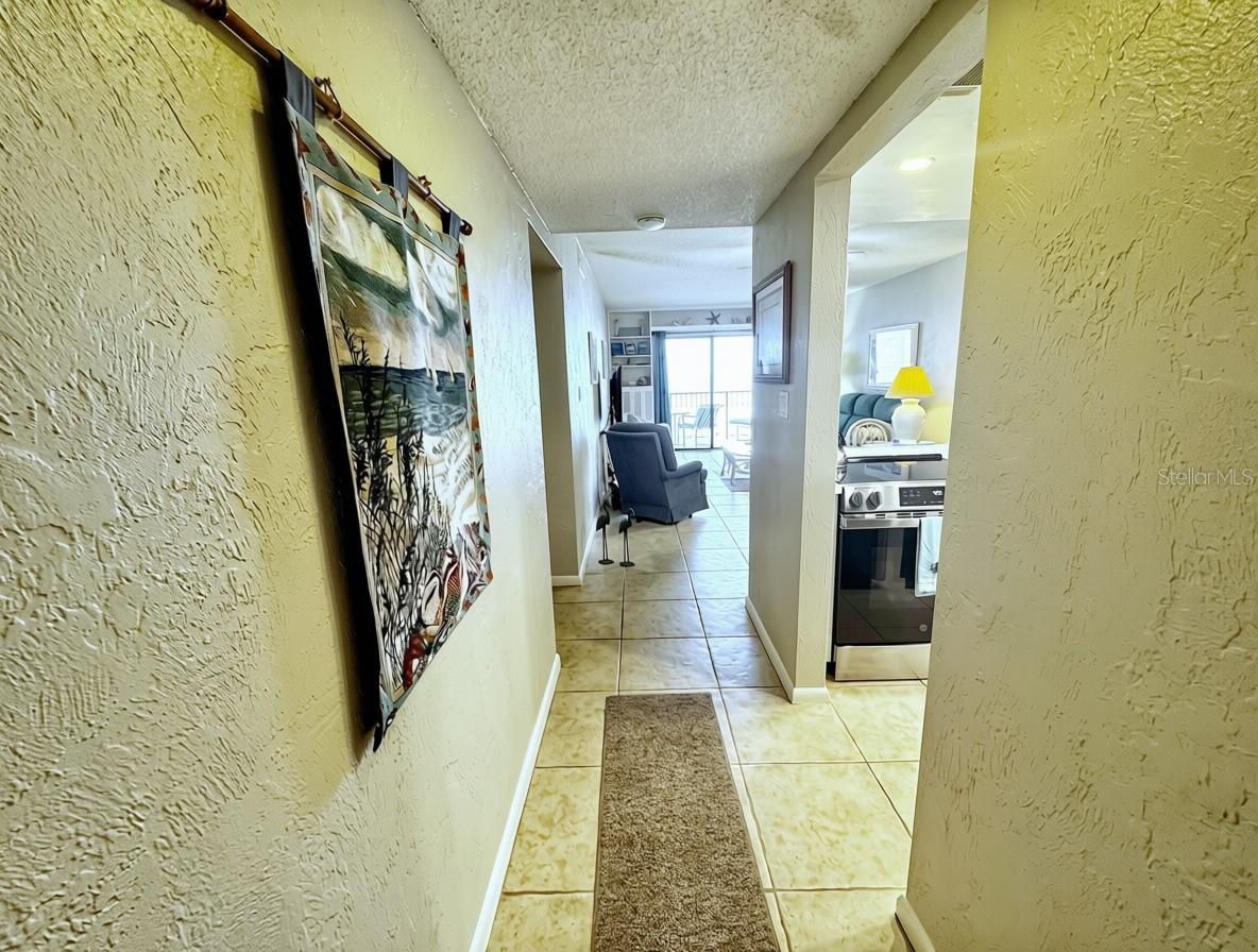 4301 S ATLANTIC AVE #402 — photo 2