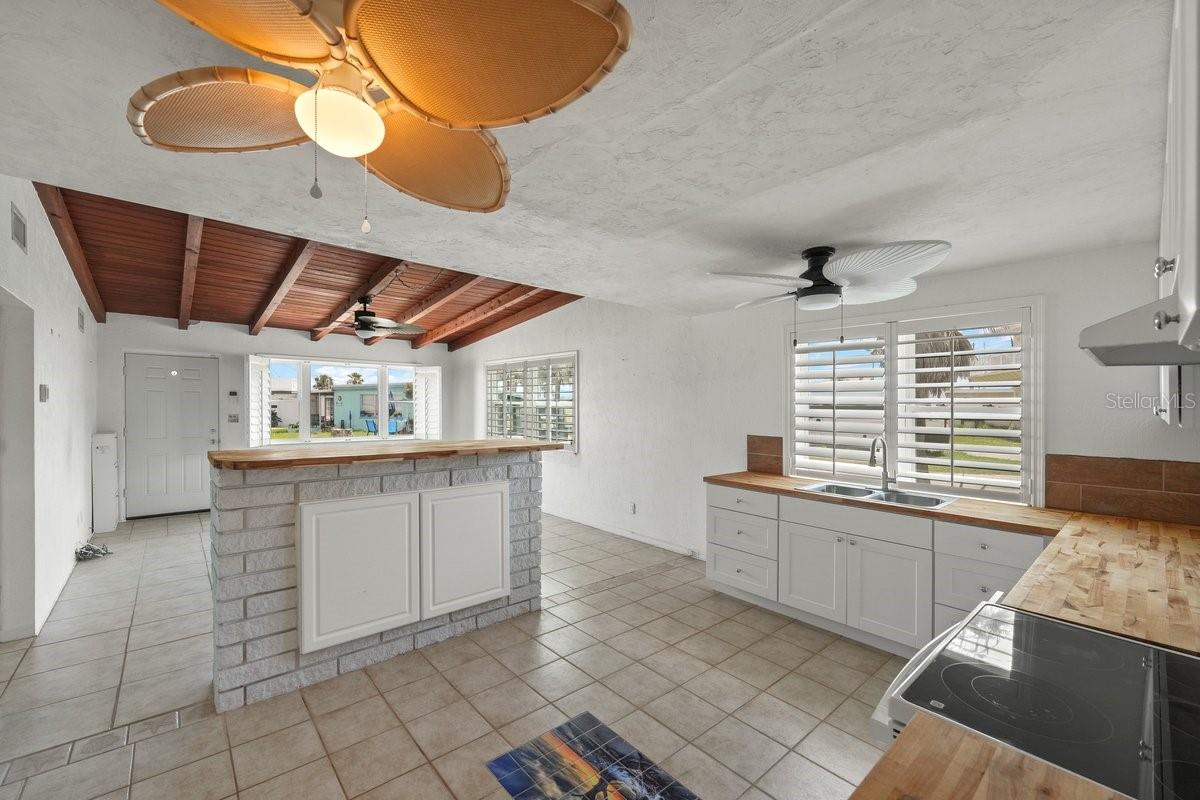 3 OCEAN EDGE DR — photo 7