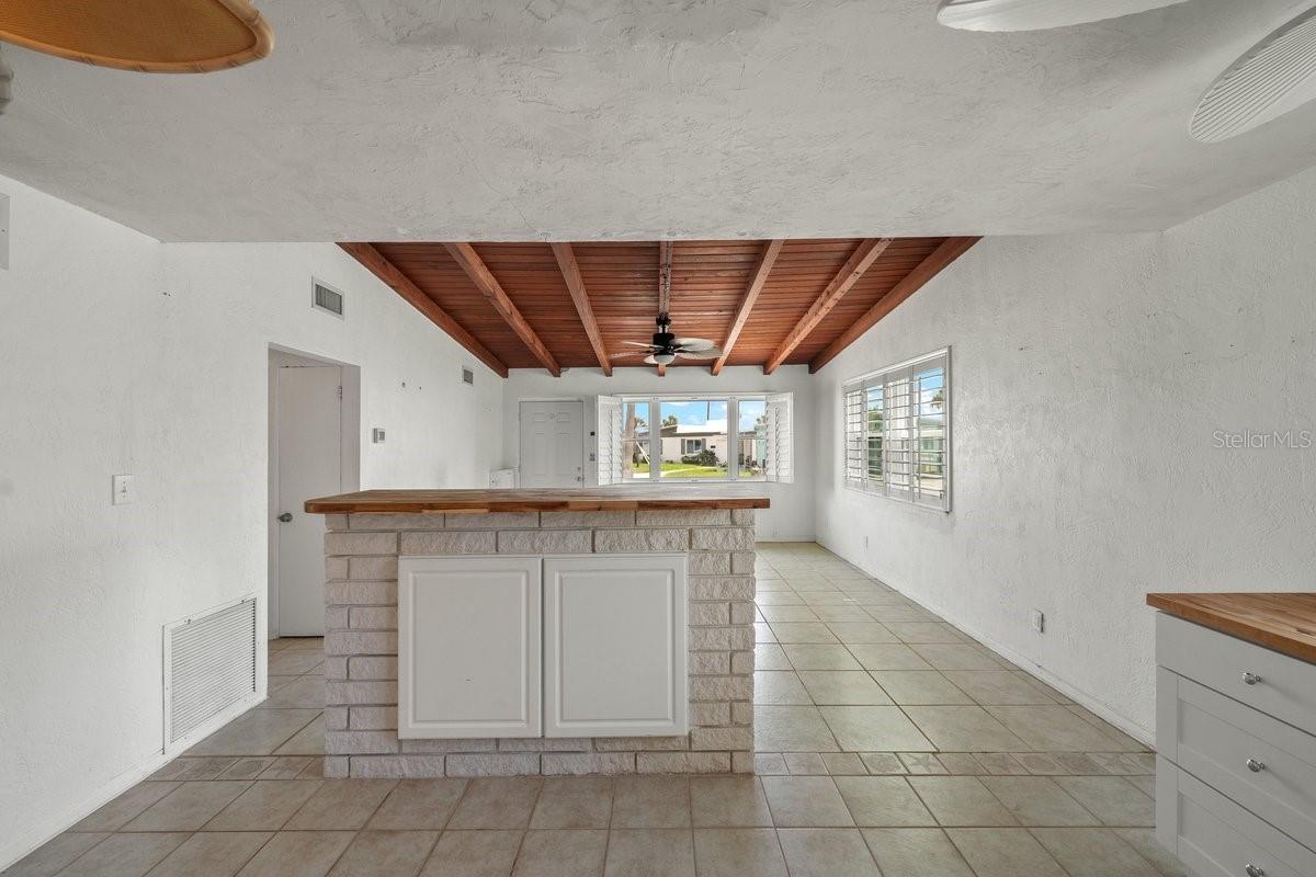 3 OCEAN EDGE DR — photo 8