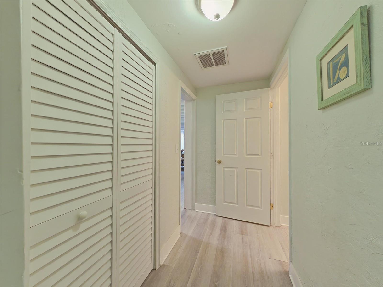 903 S MYRTLE AVE — photo 11