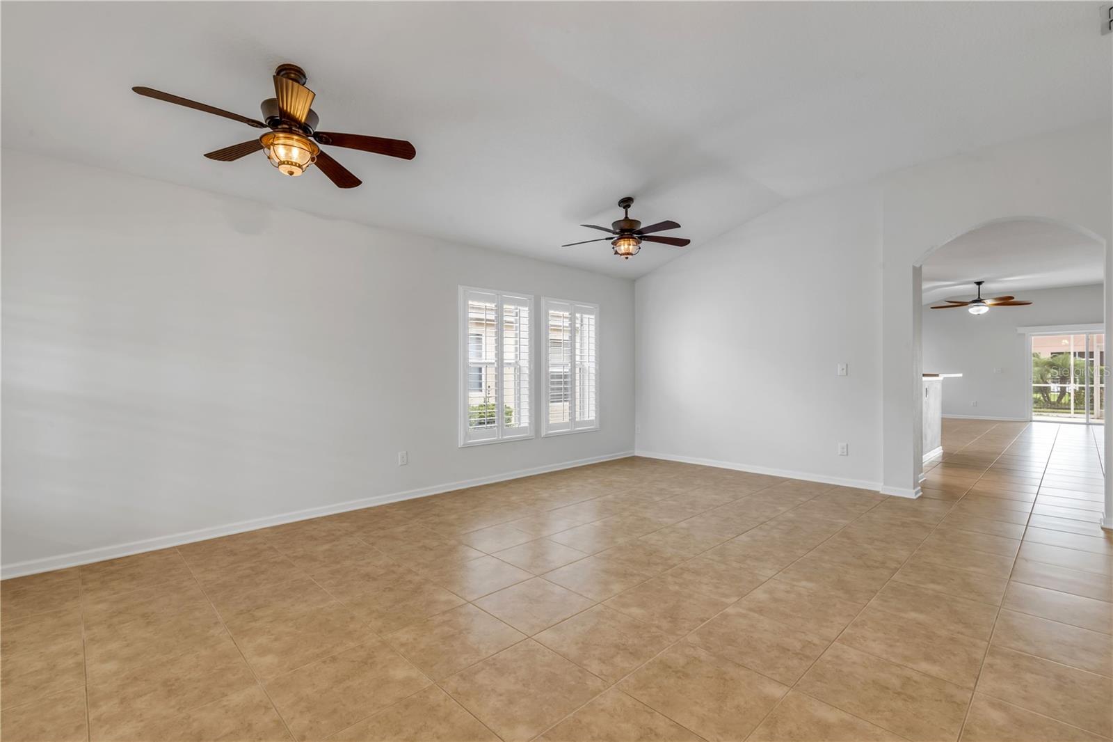 3450 VELONA AVE — photo 8