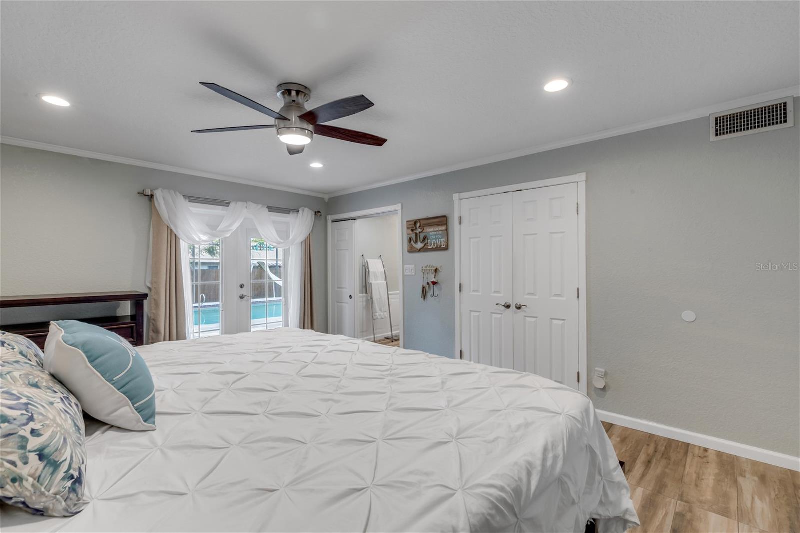 205 INKWOOD CT — photo 10