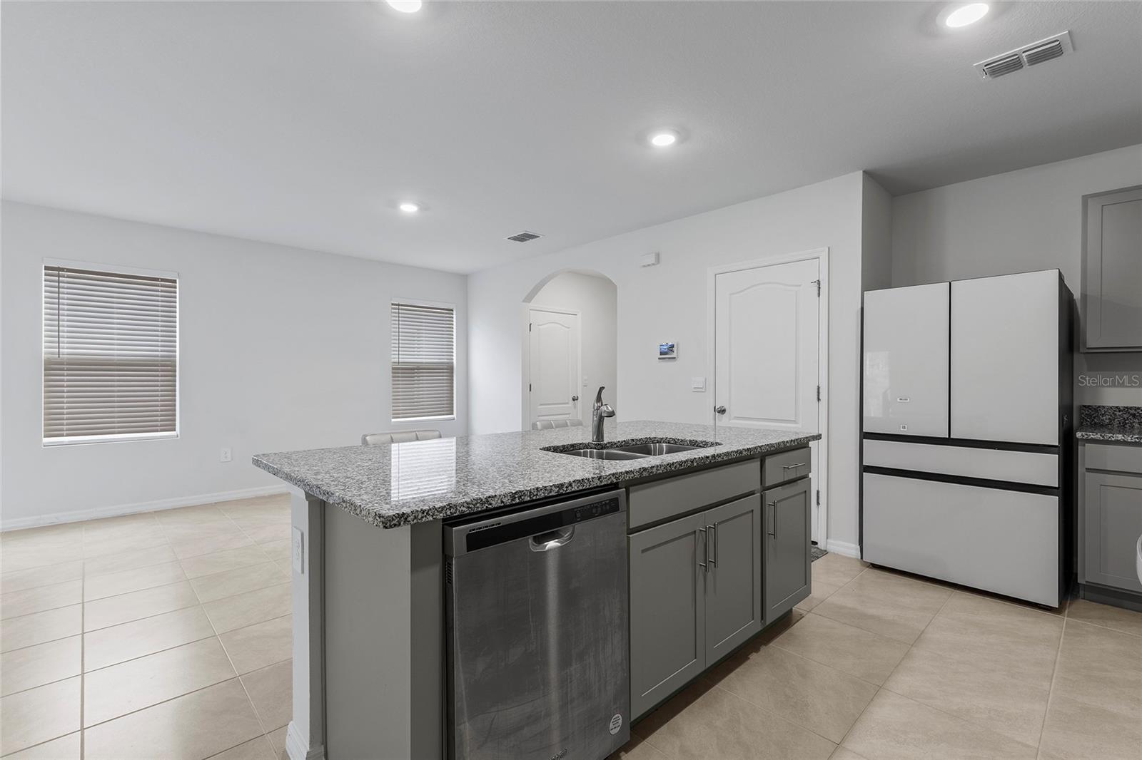 326 CARYOTA CT — photo 12