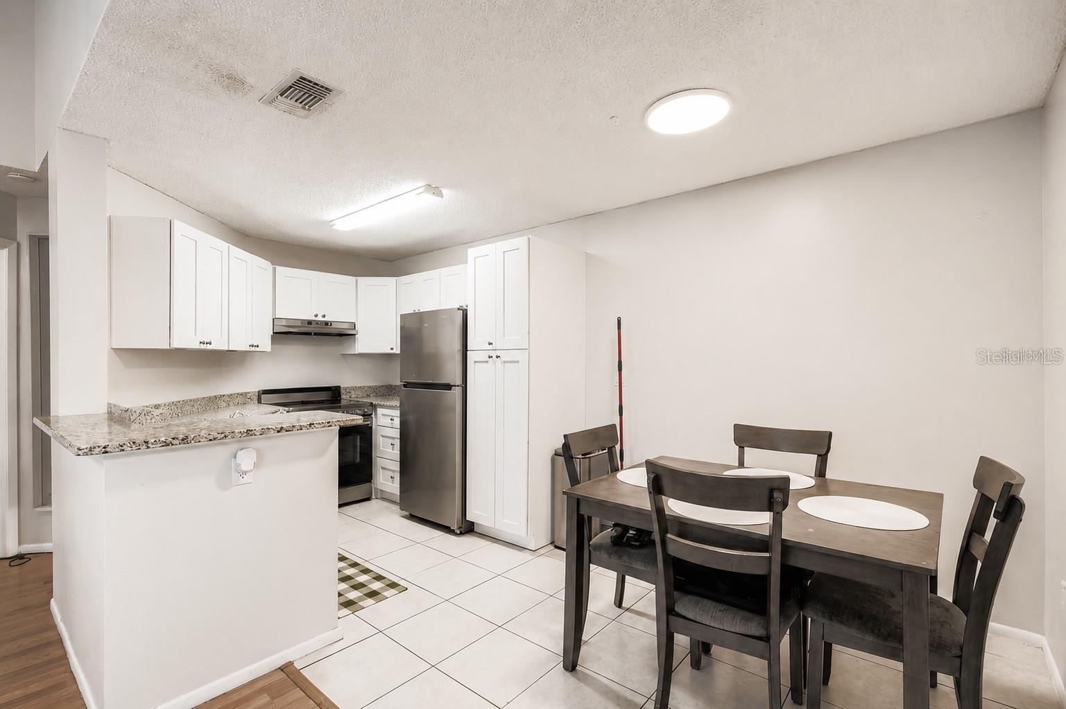 2548 GRASSY POINT DR #202 — photo 10