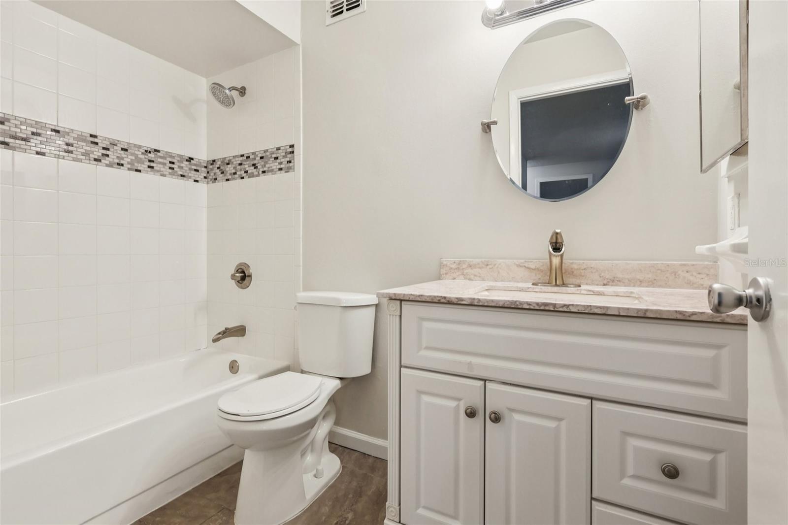 104 HALLMARK CT — photo 10
