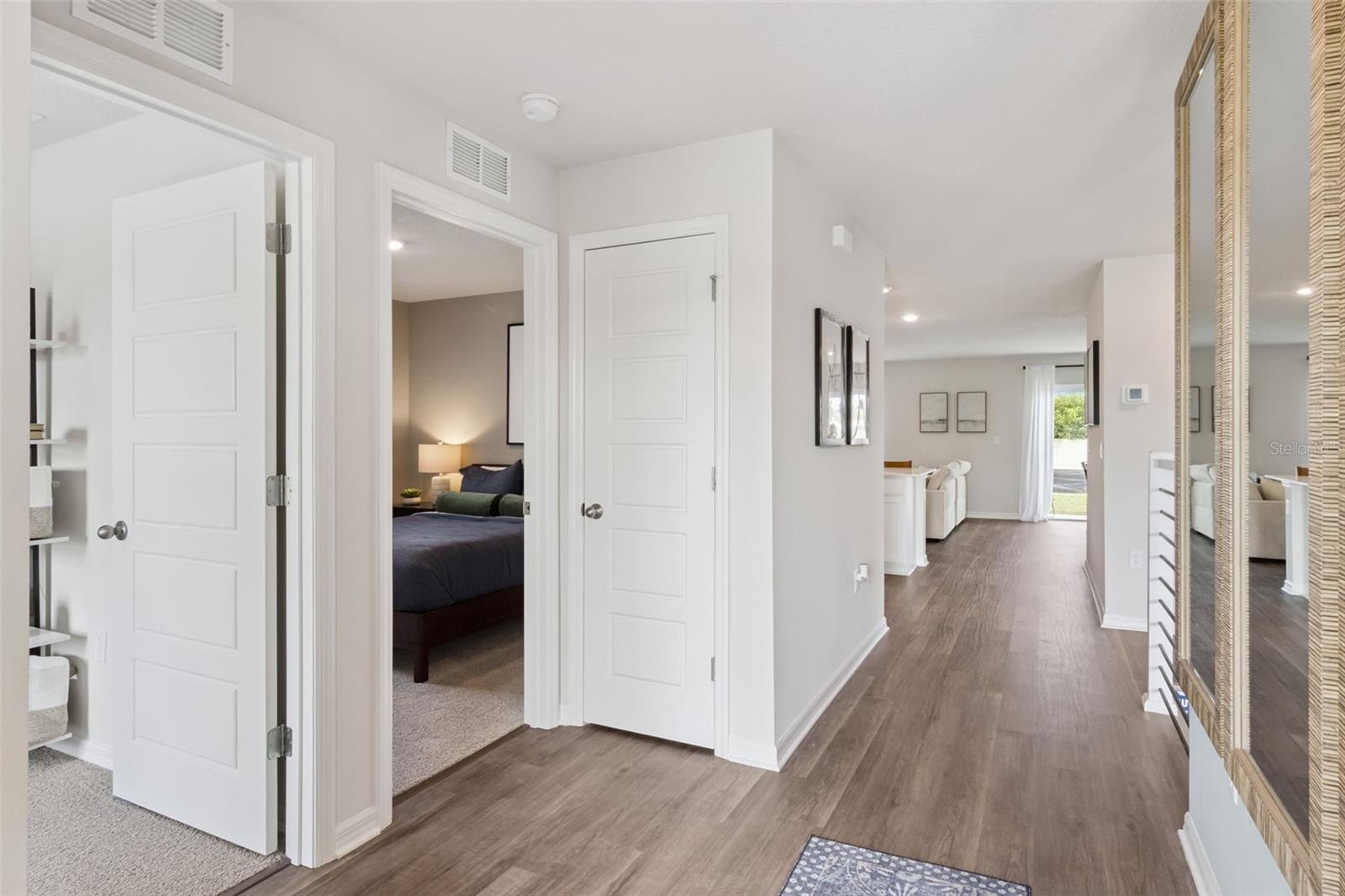 2534 SCOTTVILLE AVE — photo 2