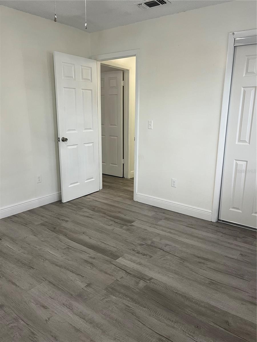 512 STALLINGS AVE — photo 9
