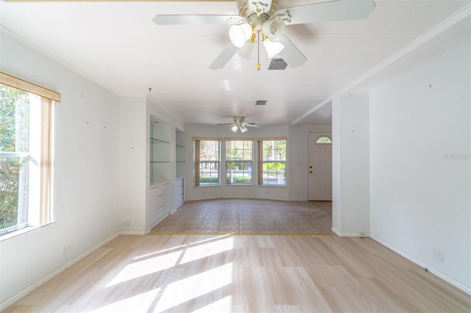320 N FOREST BLVD — photo 11
