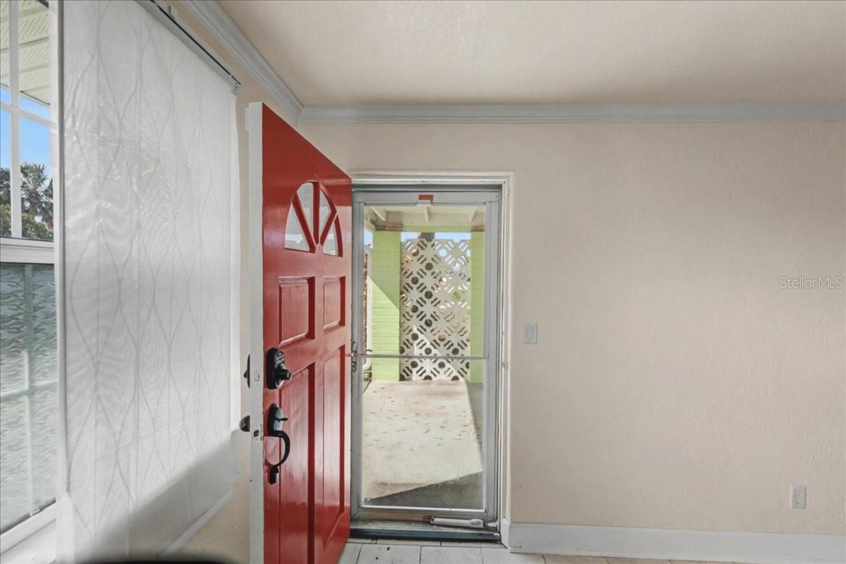 15 ALAMANDA DR — photo 5