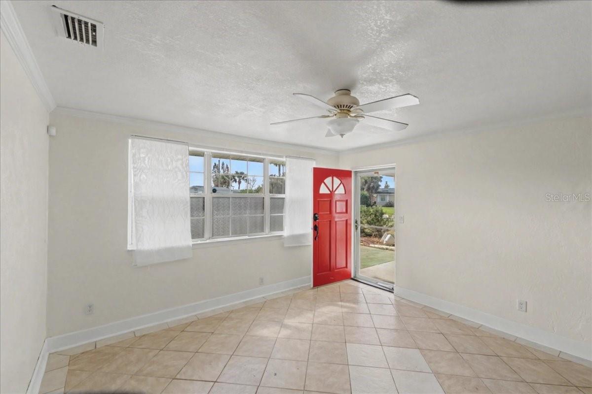 15 ALAMANDA DR — photo 7