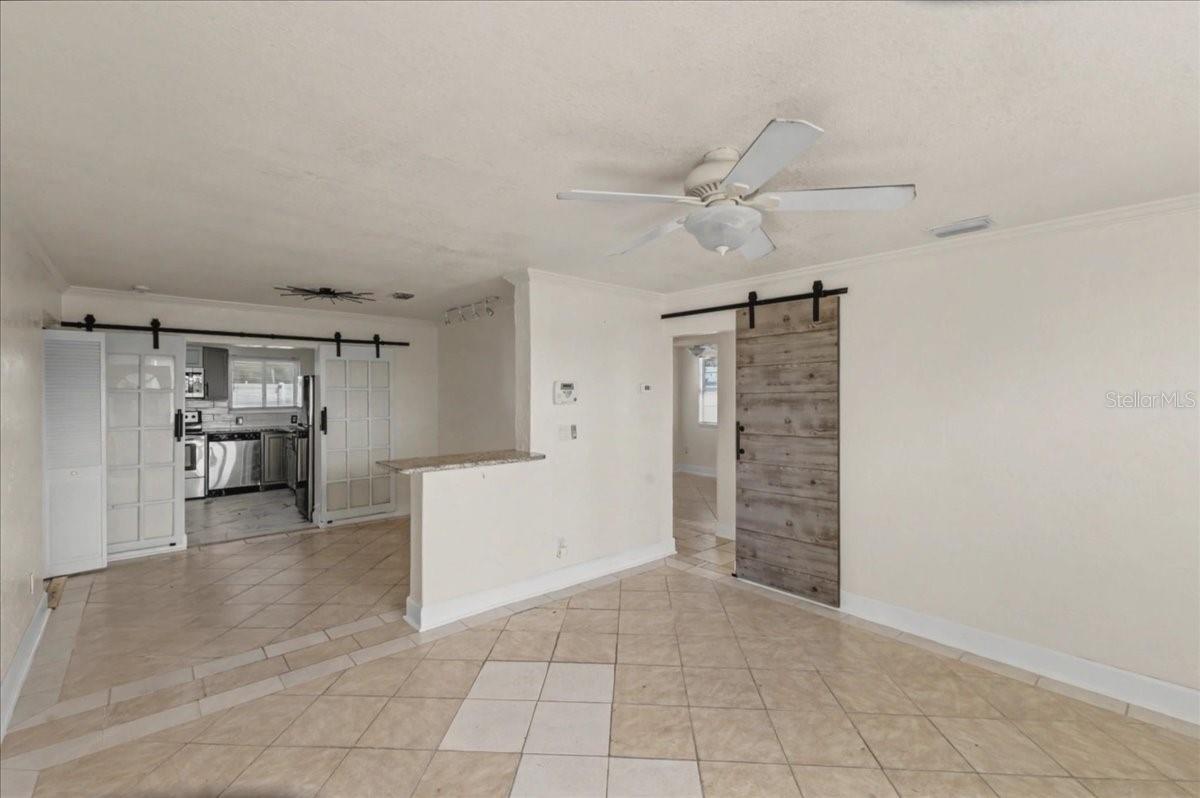 15 ALAMANDA DR — photo 10