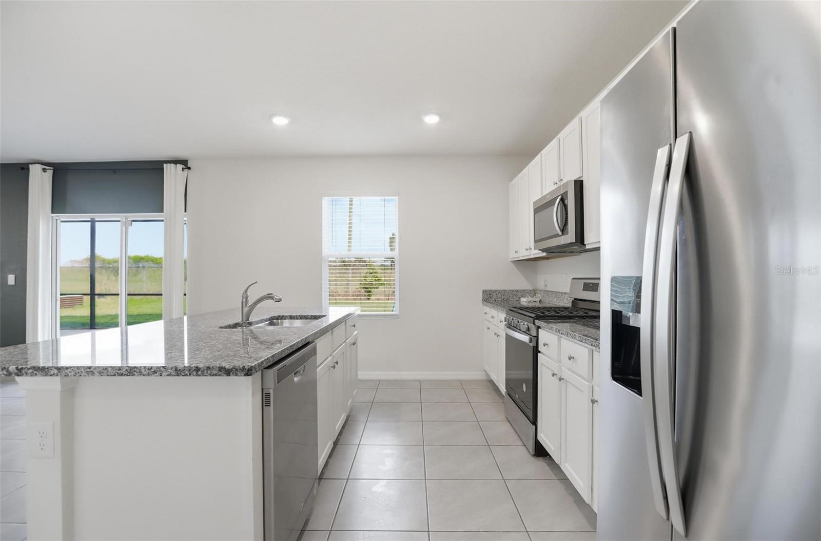 531 LAZIO CIR — photo 10
