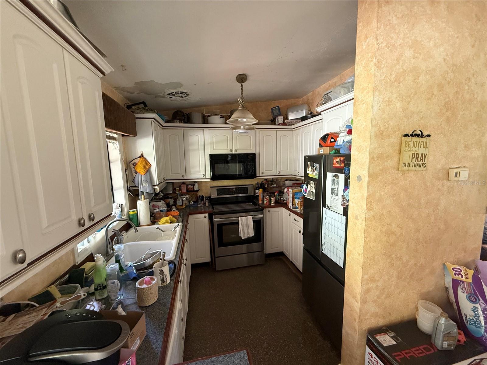 202 FAIRMONT DR — photo 5