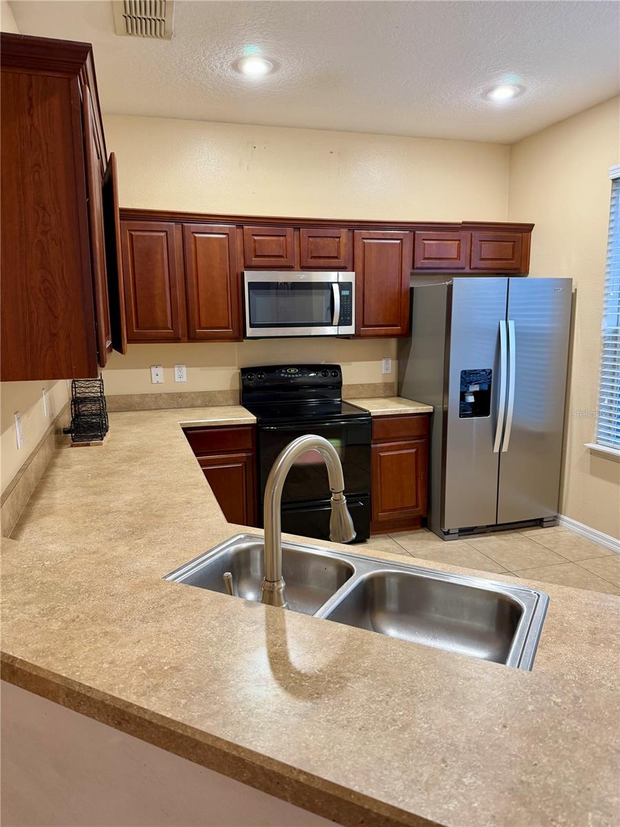 1521 SAN JACINTO CIR — photo 7
