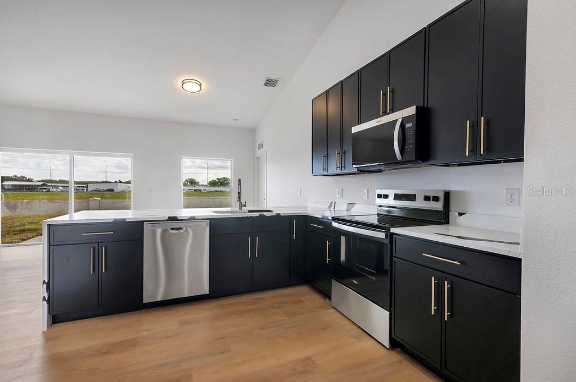 1231 DUNBAR AVE — photo 4