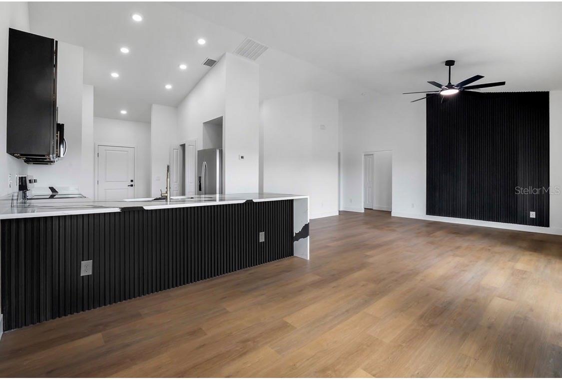 1231 DUNBAR AVE — photo 7