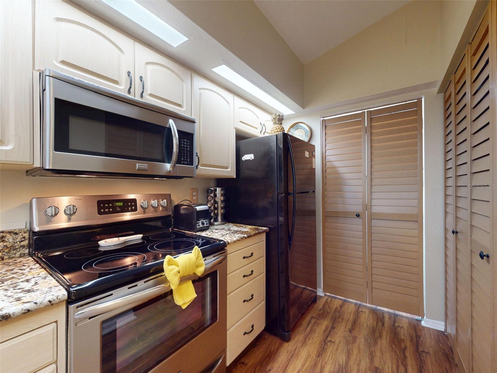 402 BOUCHELLE DR #206 — photo 4