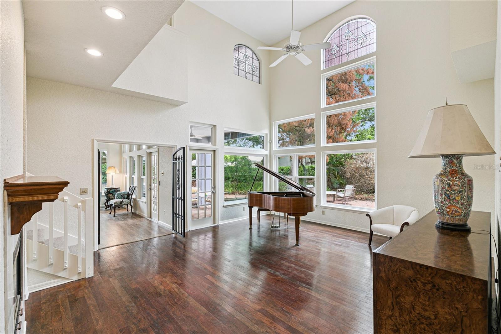 501 DEVON PL — photo 10