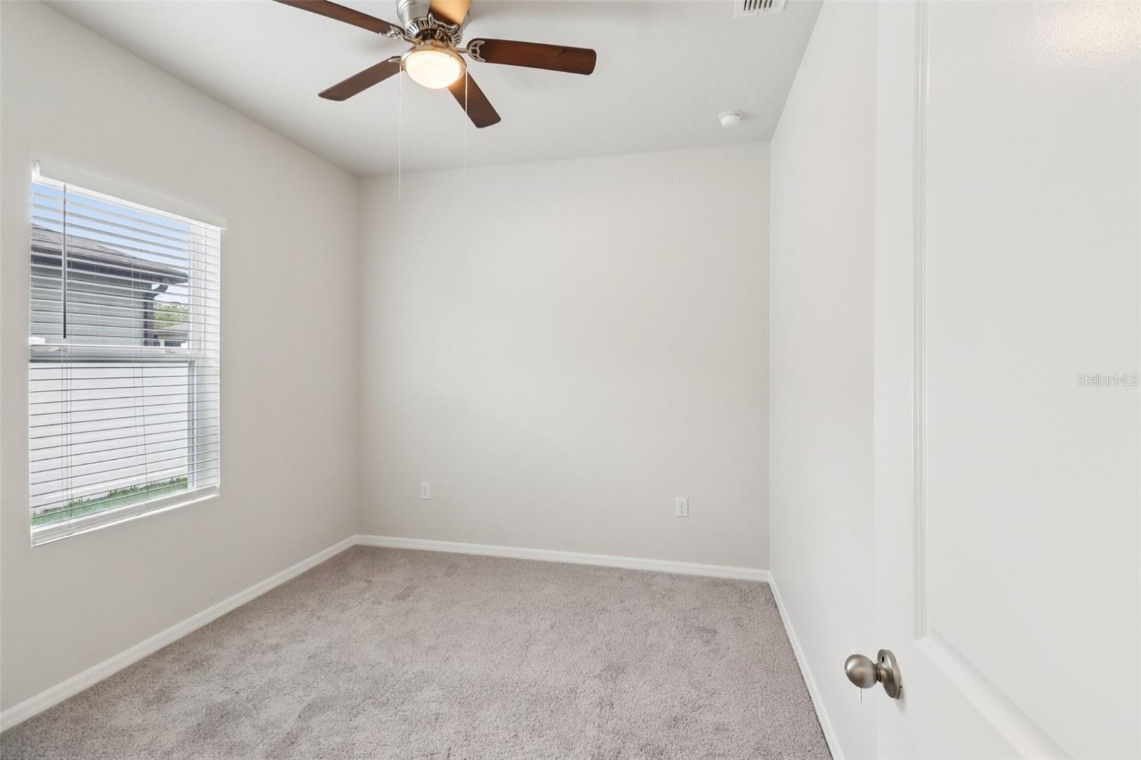 3098 NEVERLAND DR — photo 11