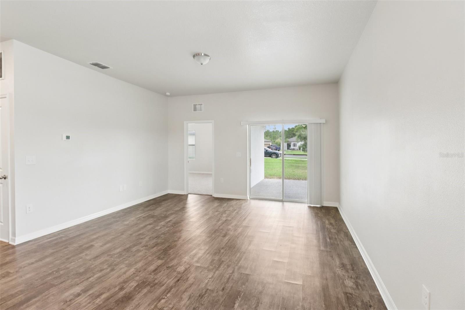 3098 NEVERLAND DR — photo 6