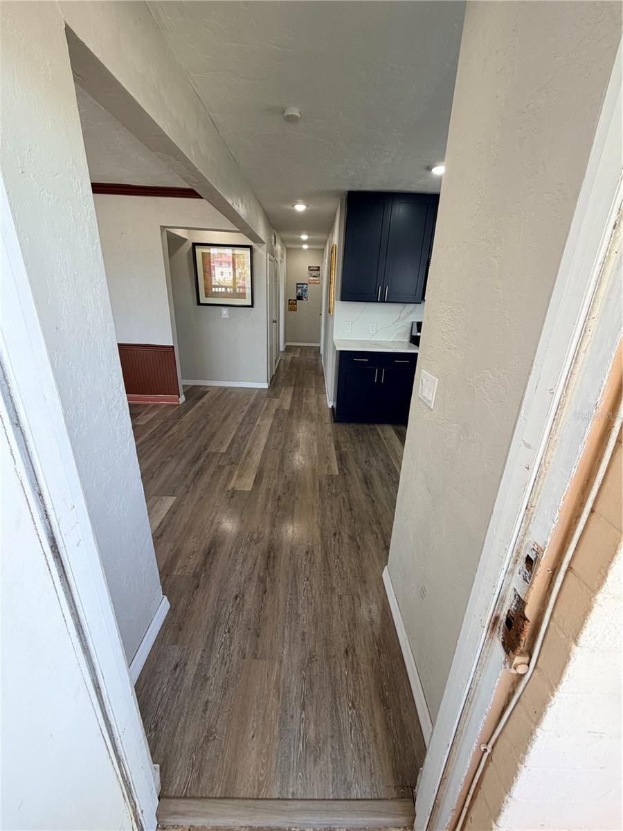 538 REVILO BLVD — photo 9