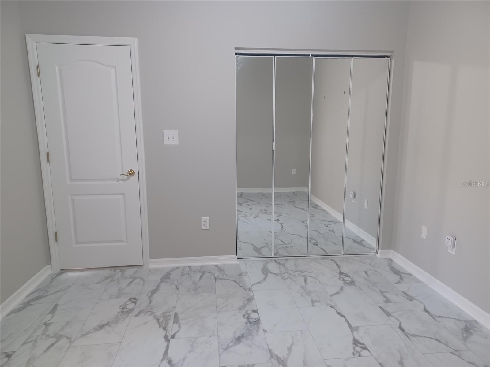 2250 CANDLEWOOD LN E — photo 6
