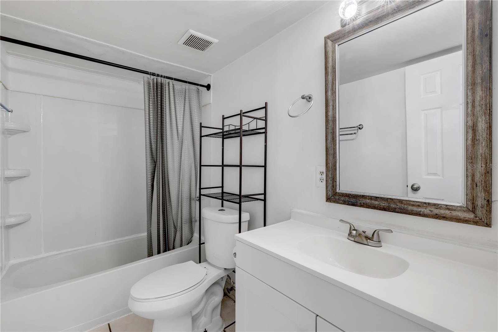 1051 JUNE TER — photo 8