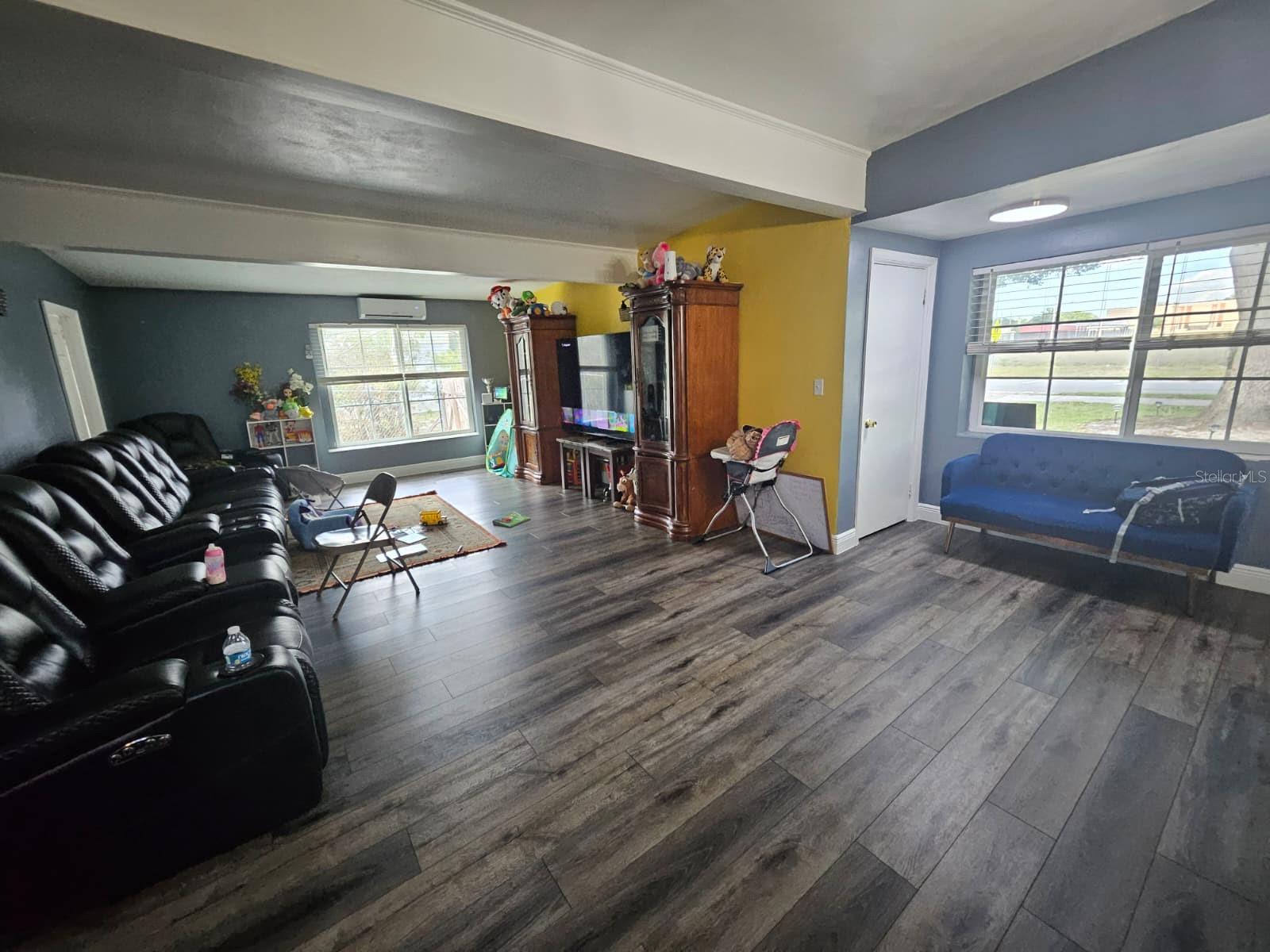 2800 S FRENCH AVE — photo 10