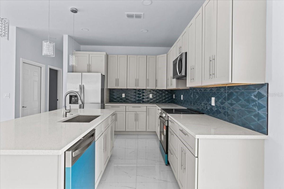 2875 E SLATER DR — photo 11