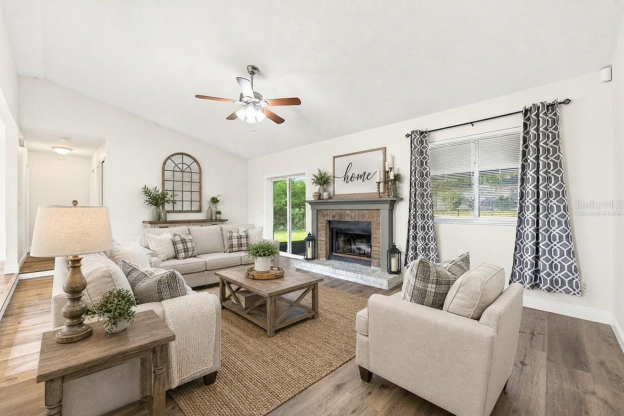 745 MENTMORE CIR — photo 3