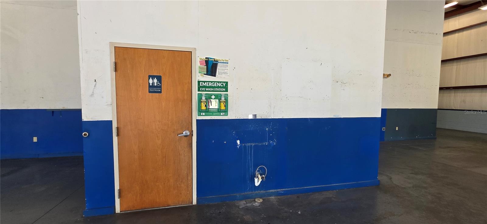 402 CHAIRMAN CT — photo 12