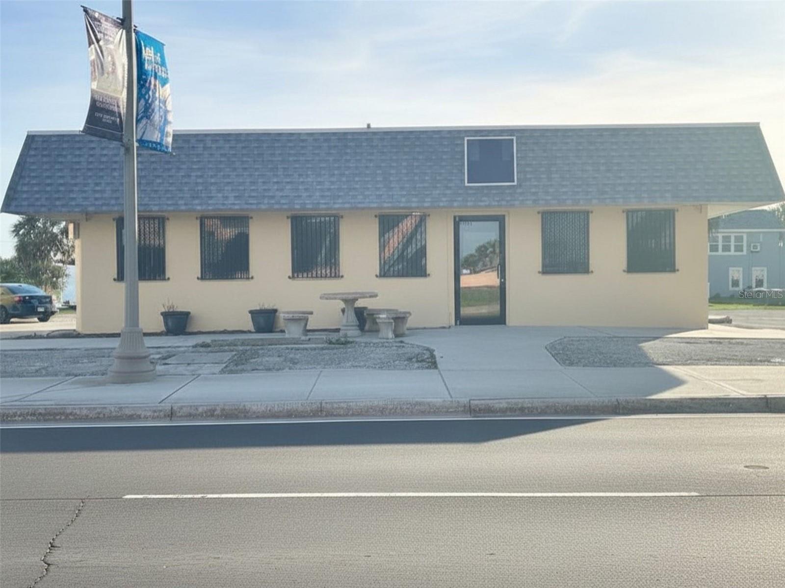 2006 S ATLANTIC AVE