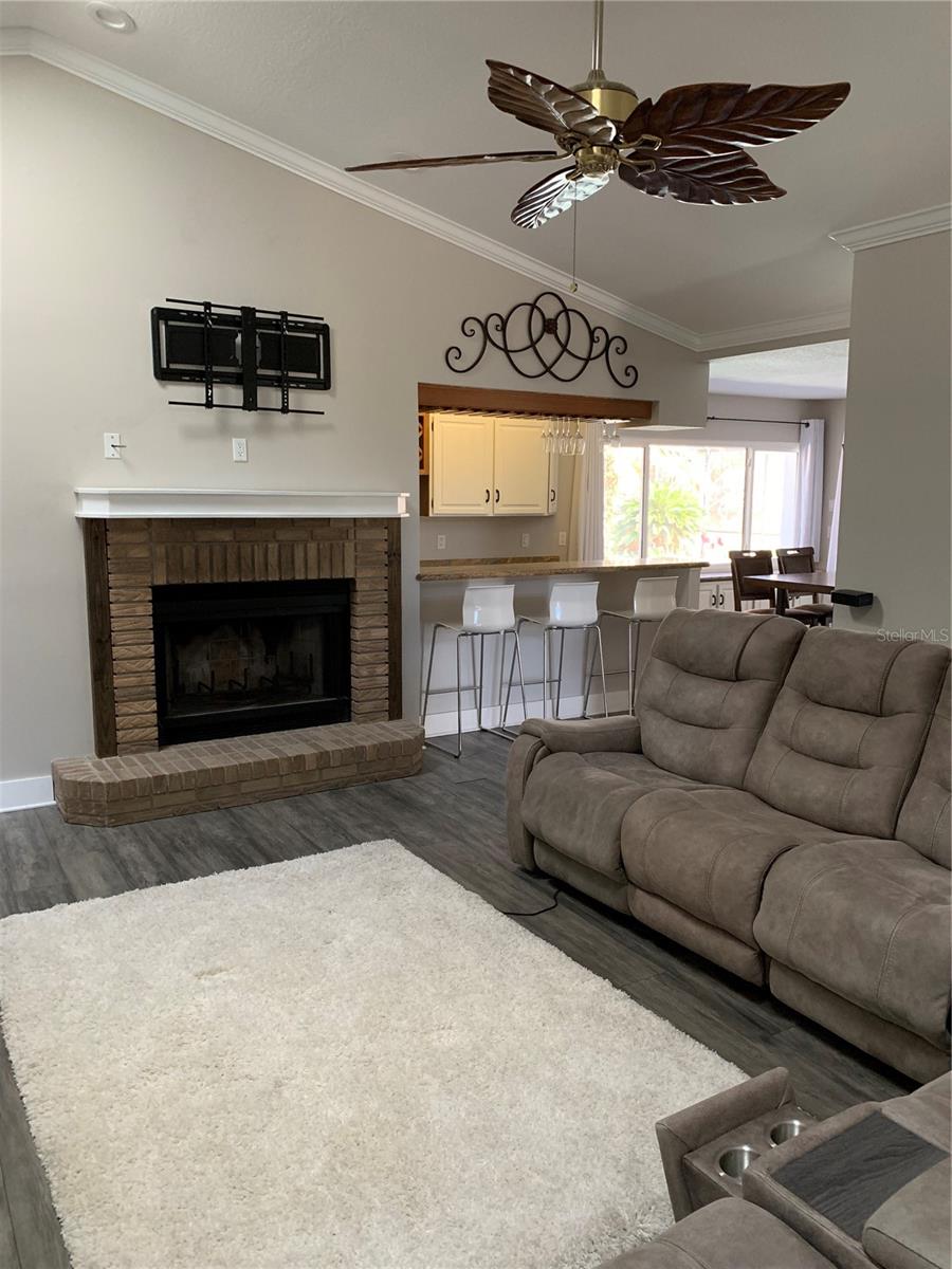 434 SILVER DEW ST — photo 7